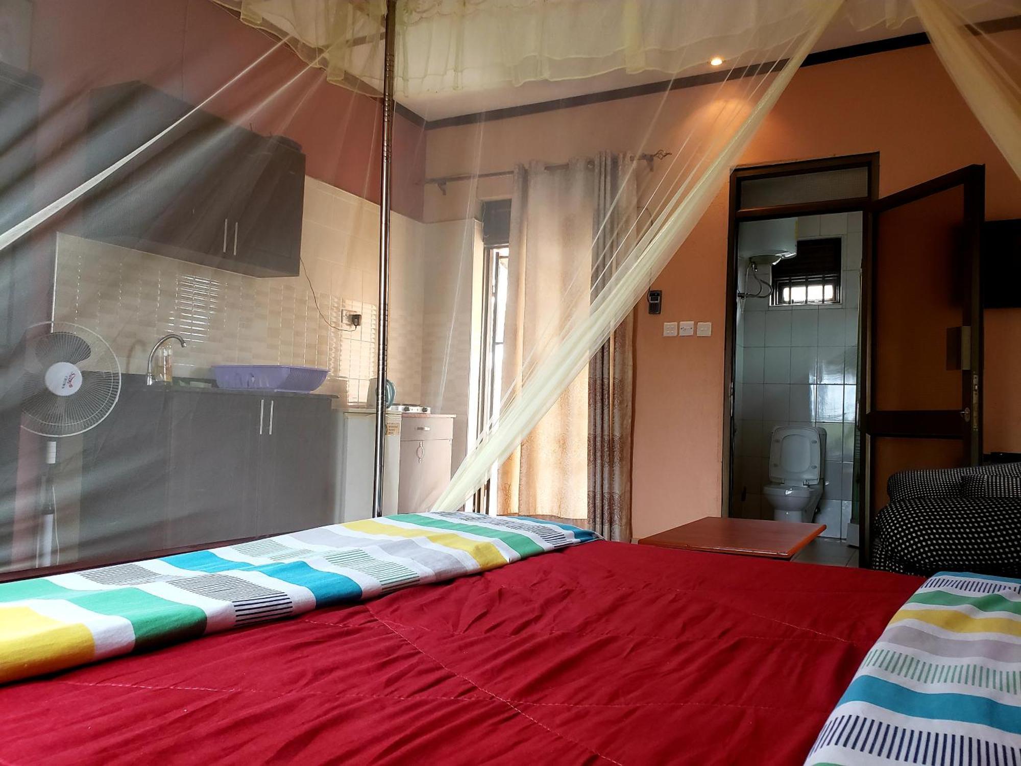 Tgs Homestay Kampala Room photo